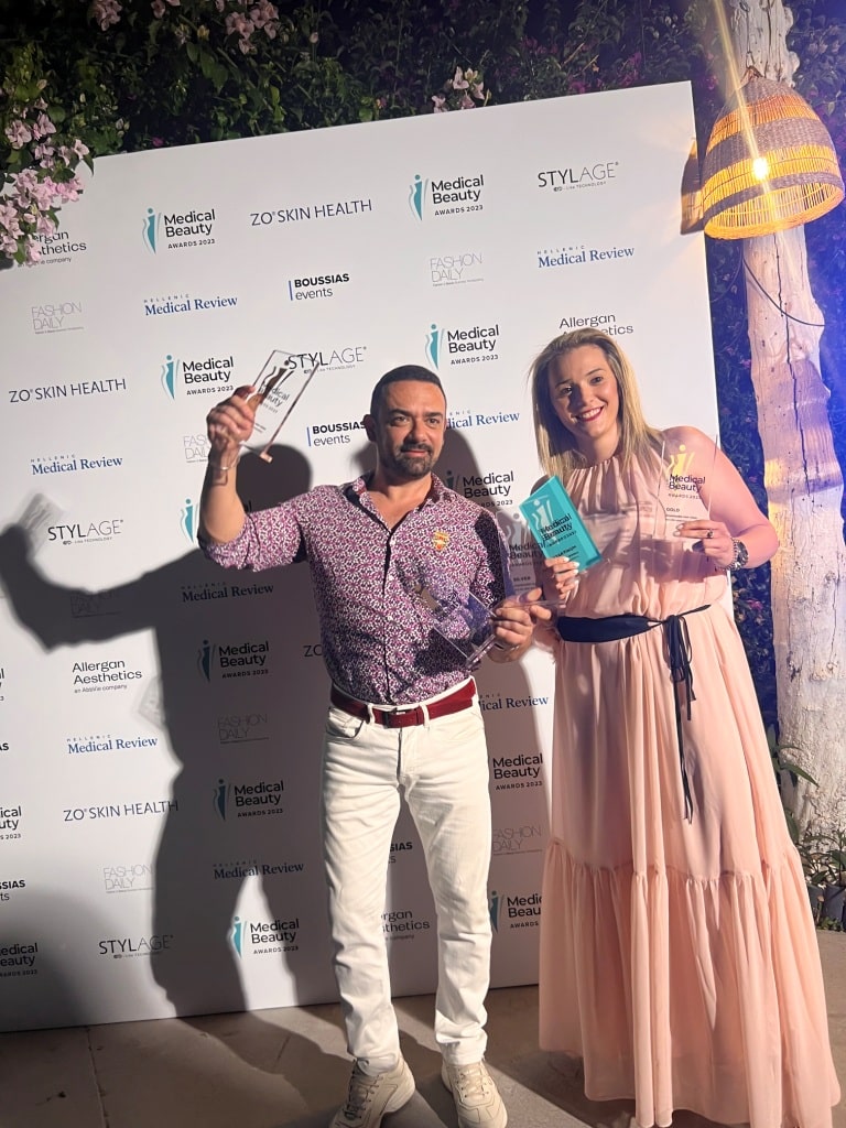 βραβευση της anastasakis hair clinic στα medical beauty awards 2023 by boussias2
